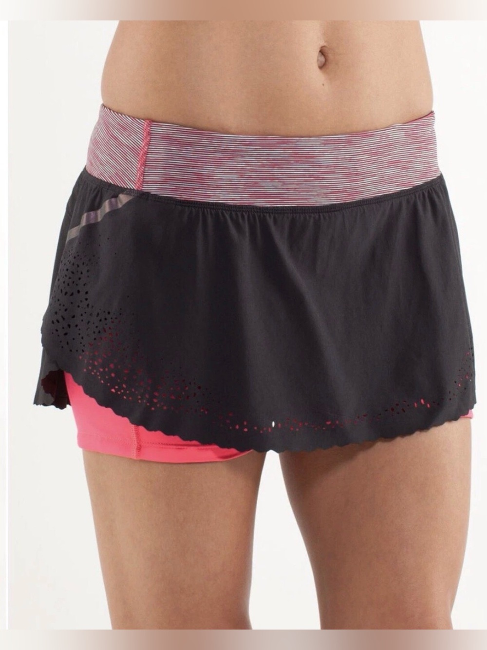 Lululemon Run A Marathon Skirt *Deep Coal/Wee Are From Space Multi*